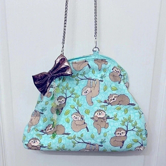 Handbags - Cute Sloth Themed Custom Made Carpet Bag